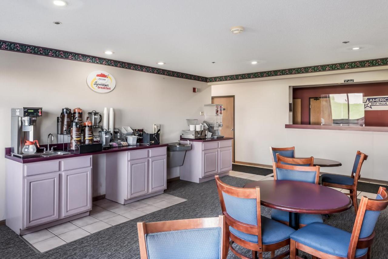 Americas Best Value Inn-Wenona Exteriér fotografie