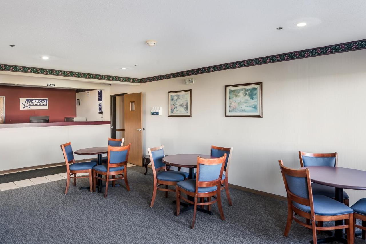 Americas Best Value Inn-Wenona Exteriér fotografie
